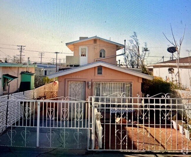 San Juan Apartments for Rent with Hardwood Floors El Paso, TX 2 Rentals