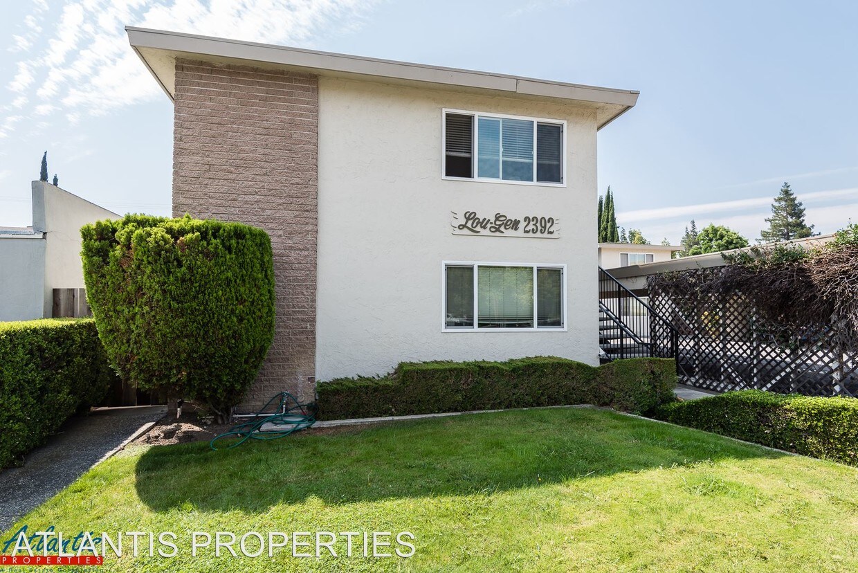 Foto principal - 2392 Sutter Ave