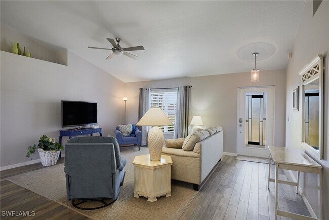 Foto del edificio - 1627 SW 25th Terrace