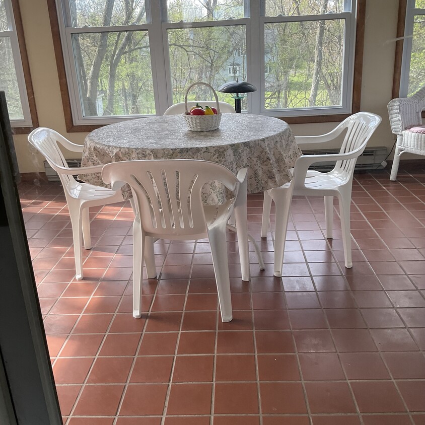 Foto principal - 109 Burleigh Dr