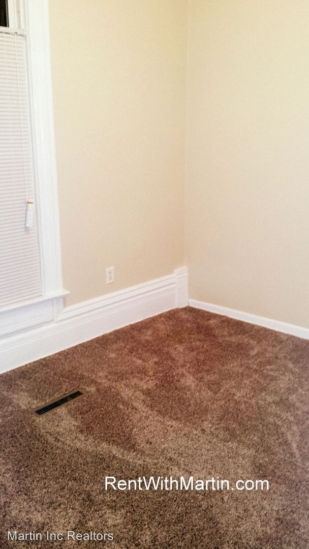 Building Photo - 225 E Mullan Ave