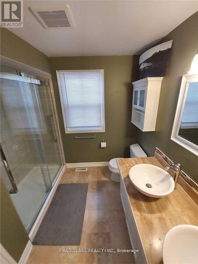 Photo du bâtiment - 880 Leslie Valley Dr