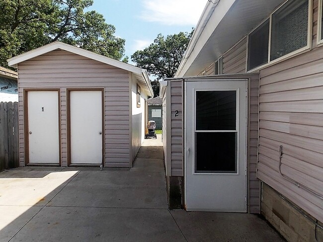 Entrance to apartment - 6511 Cedar St