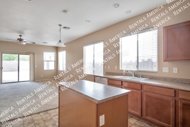Building Photo - 4451 E Moreno Ct