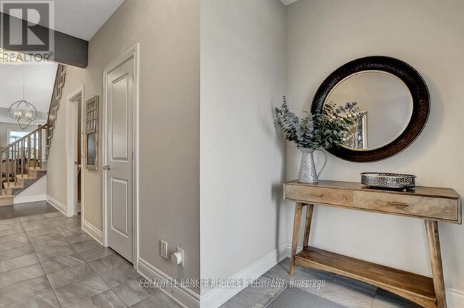 Building Photo - 308 Rosina Way