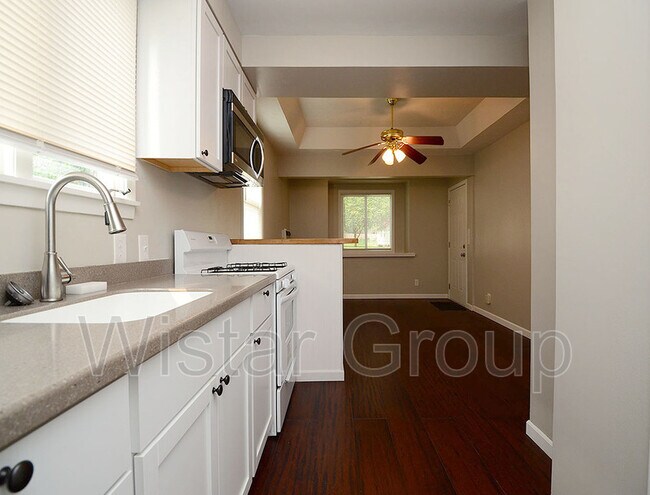 Foto del edificio - 805 S Adams St
