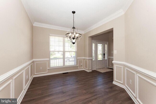 Building Photo - 1011 Martin Dr