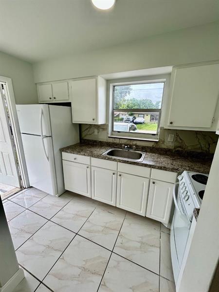 Foto del edificio - 7311 Venetian St