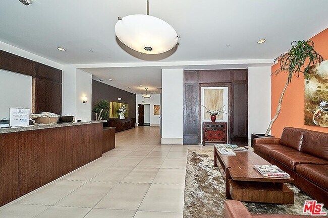Foto del edificio - 3223 W 6th St