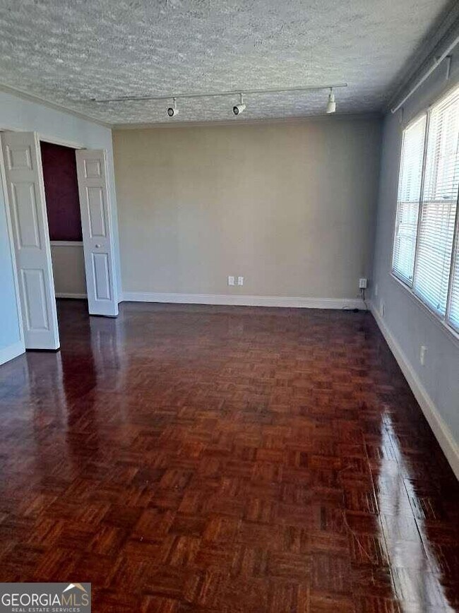 Building Photo - 3717 Leisure Ct