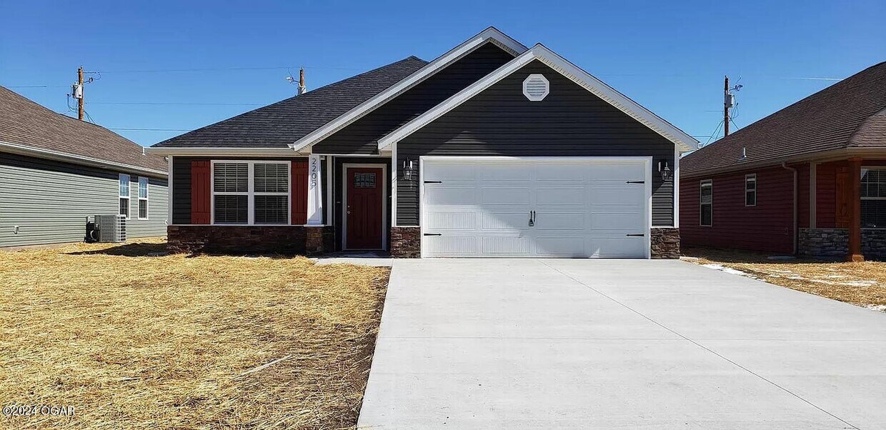 Foto principal - 2205 S Pearl Ave