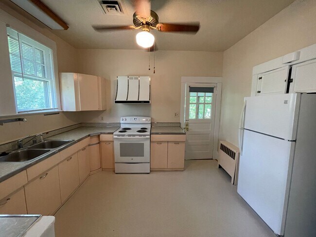 Foto del edificio - 3017 3rd St N