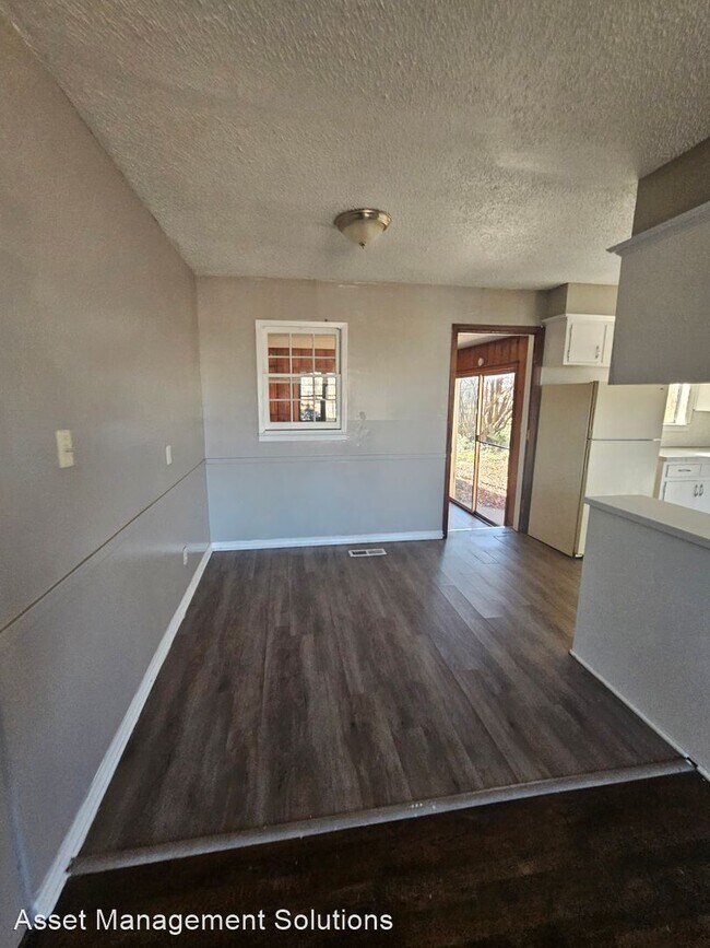 Foto del edificio - 5 br, 1.5 bath House - 210  E Northrup Drive