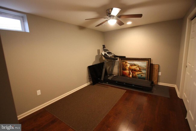 Building Photo - 25070 White Sands Dr