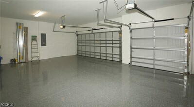 Building Photo - 11380 Canopy Loop