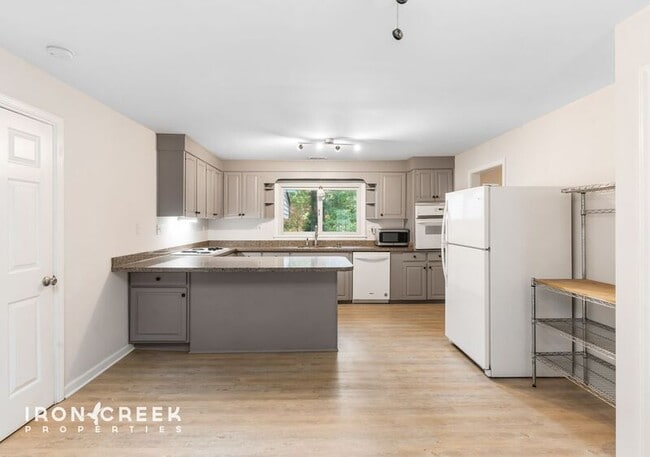 Foto del edificio - 307 Northeast Ave