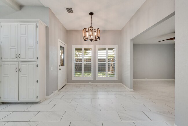 Foto del edificio - 3532 Parkhaven Dr
