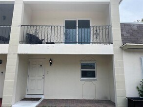 Building Photo - 2466 Taylor St