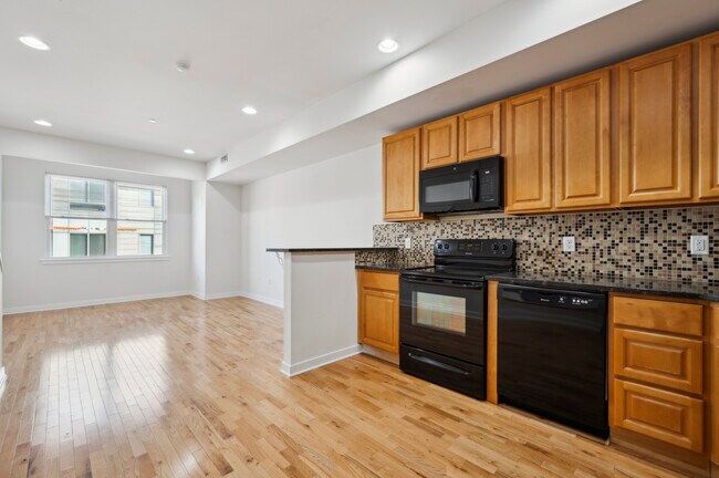 Kitchen & Living Room - 2638 Federal St