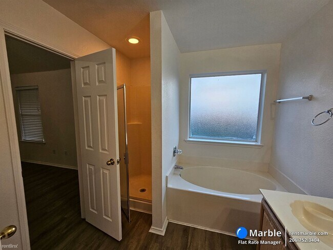 Building Photo - 4 br, 2 bath House - 6904 Evening Shade Ln