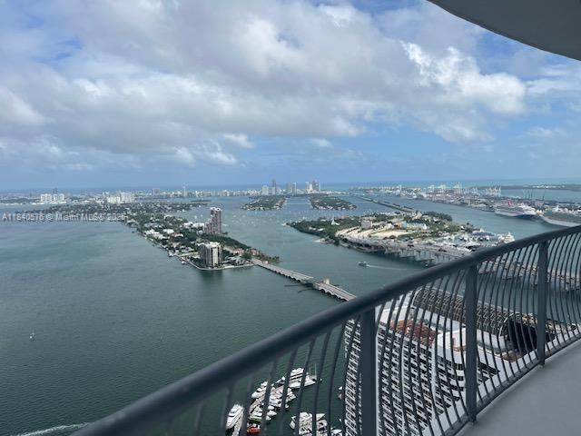 Foto principal - 1750 N Bayshore Dr