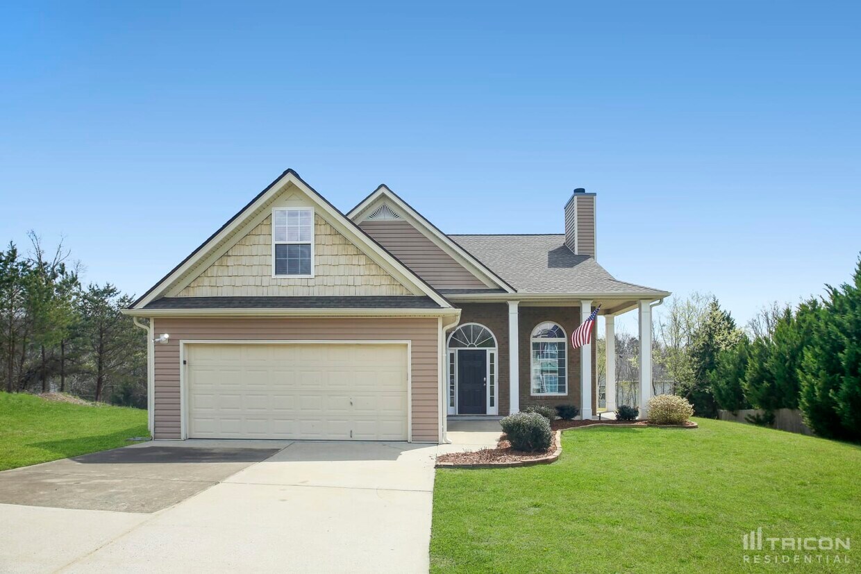Foto principal - 404 Deer Run Ln