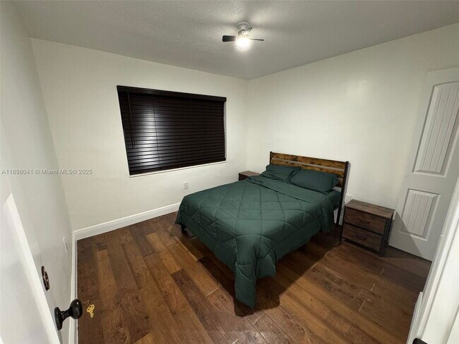 Foto del edificio - 256 NW 82nd Terrace