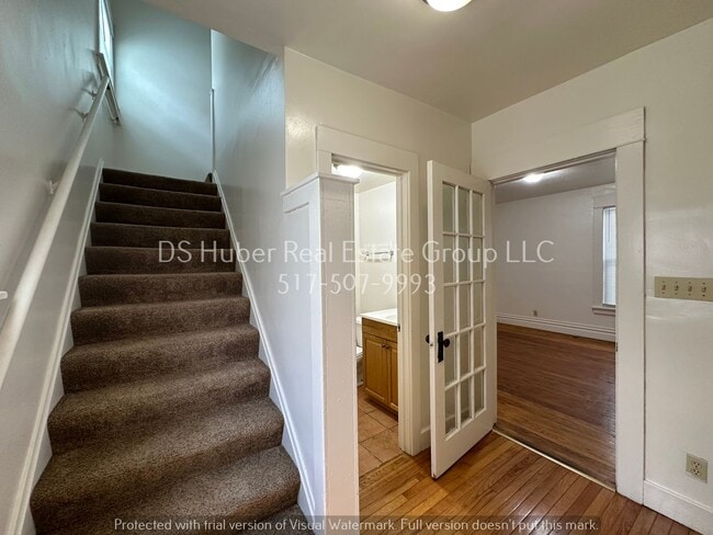 Building Photo - 206 S Fairview Ave