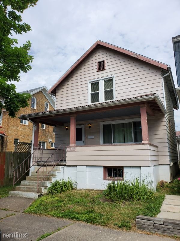 Foto principal - 3 br, 1 bath House - 2628 W Chestnut Ave