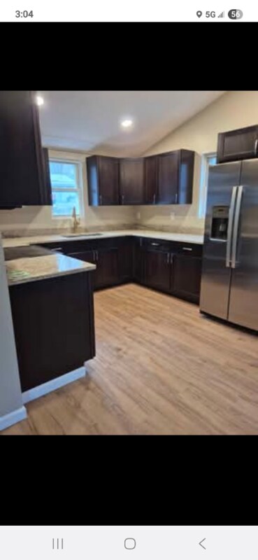 Foto principal - 145 Cottage Ave