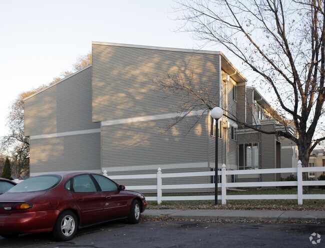 Foto del edificio - Woodland Park Apartments