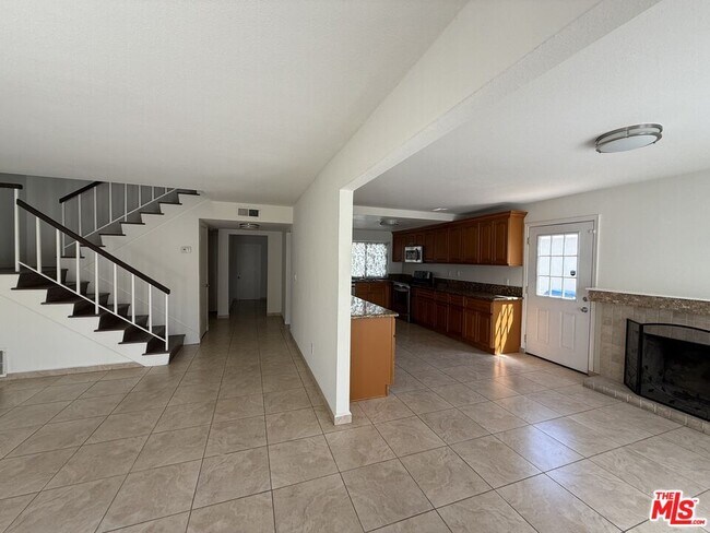 Building Photo - 5867 Cape Horn Dr