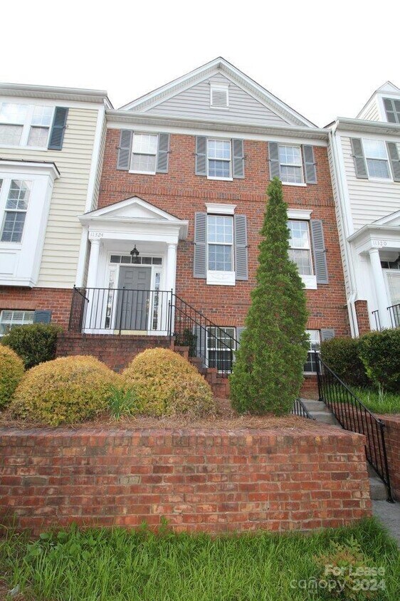 Primary Photo - 11324 Costigan Ln