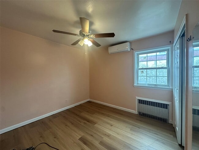Foto del edificio - 542 E Meadow Ave