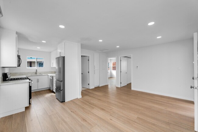 Foto del edificio - 2637 Strandway