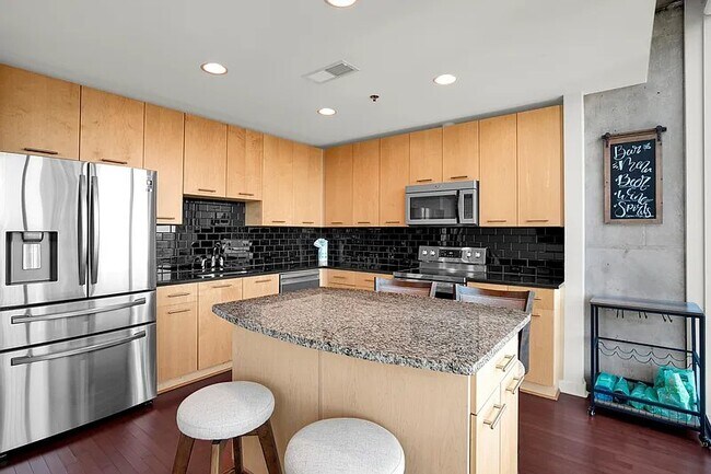 Foto del edificio - 3324 Peachtree Rd NE