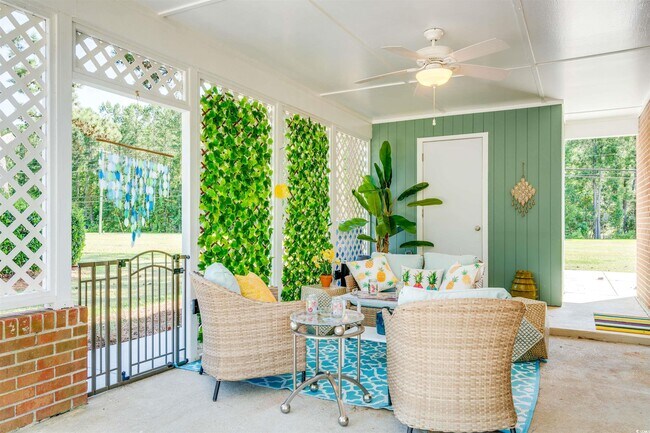 Foto del edificio - 3747 Spruce Dr