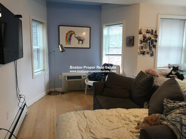 Foto del edificio - 461 Park Dr