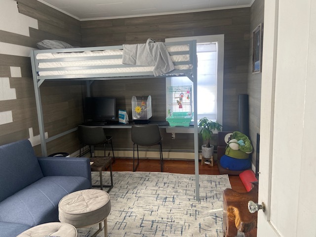 Bedroom with full size loft & extra trundle bed - 216 Alfred Rd