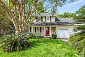 Building Photo - 176 Ponderosa Dr