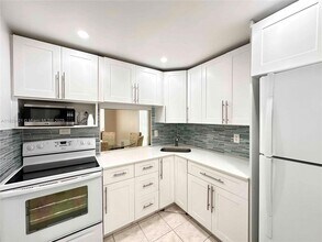 Building Photo - 601 Three Islands Boulevard