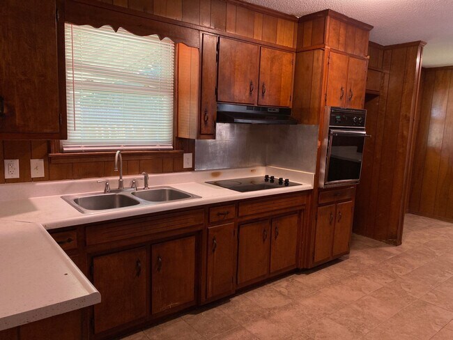 Foto del edificio - 27 Briarwood Ln