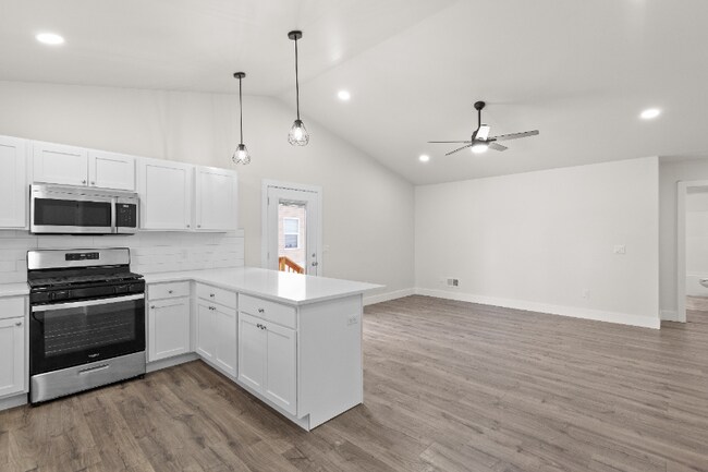 Foto del edificio - 818 Burr St