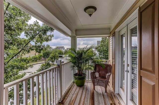 Building Photo - Move-in special half off first full months...