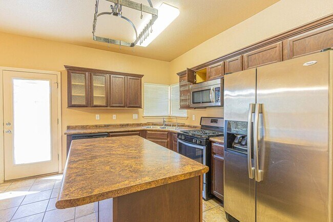 Building Photo - 14270 Craggy Rock Ave
