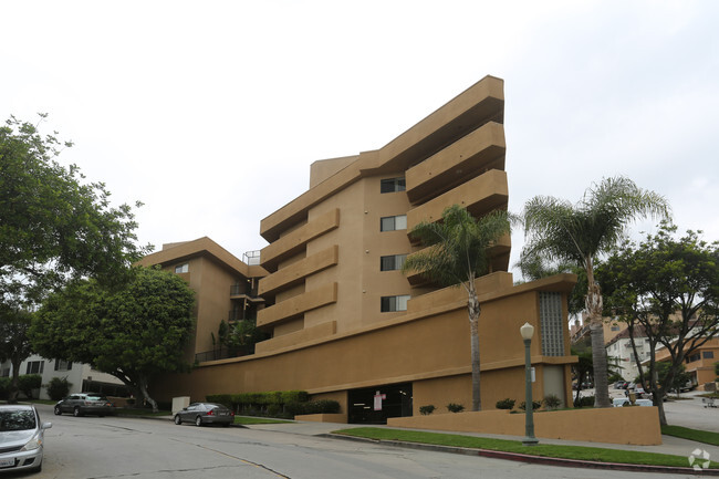 Glenrock West Apartments - Los Angeles, CA | Apartments.com