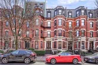 Building Photo - 240 Marlborough St
