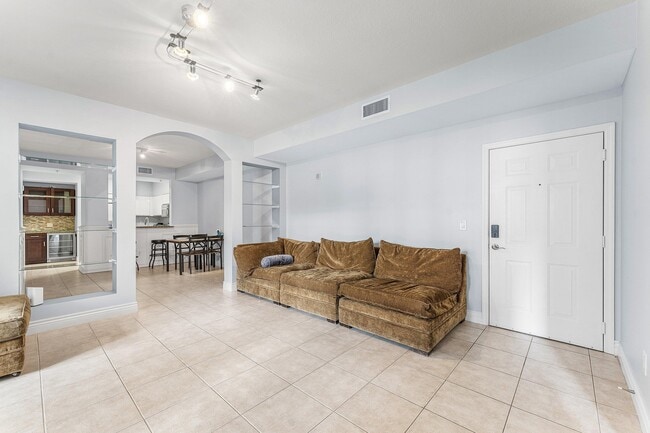 Building Photo - 233 S Federal Hwy