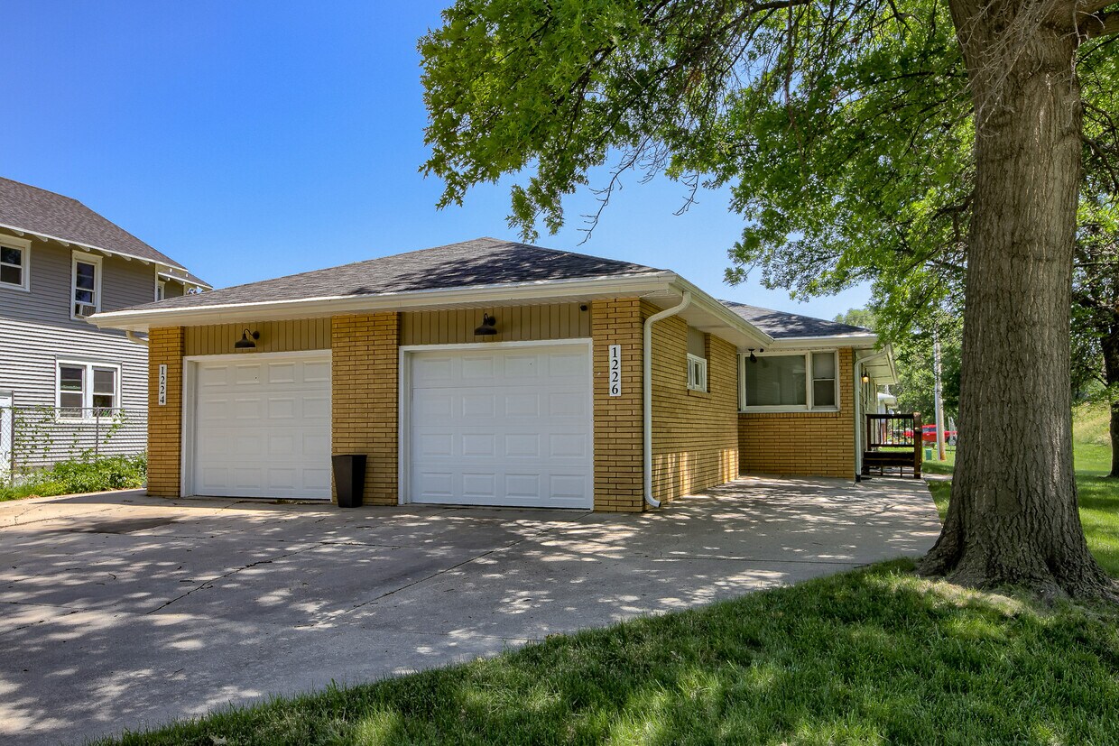 Front Driveway - 1224 S 30th St