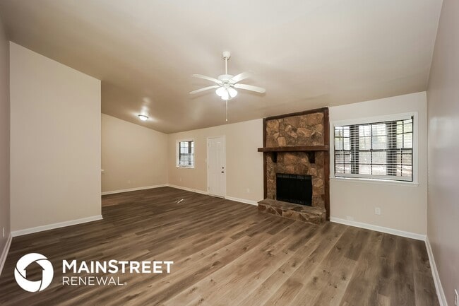 Building Photo - 380 Fleming Ct